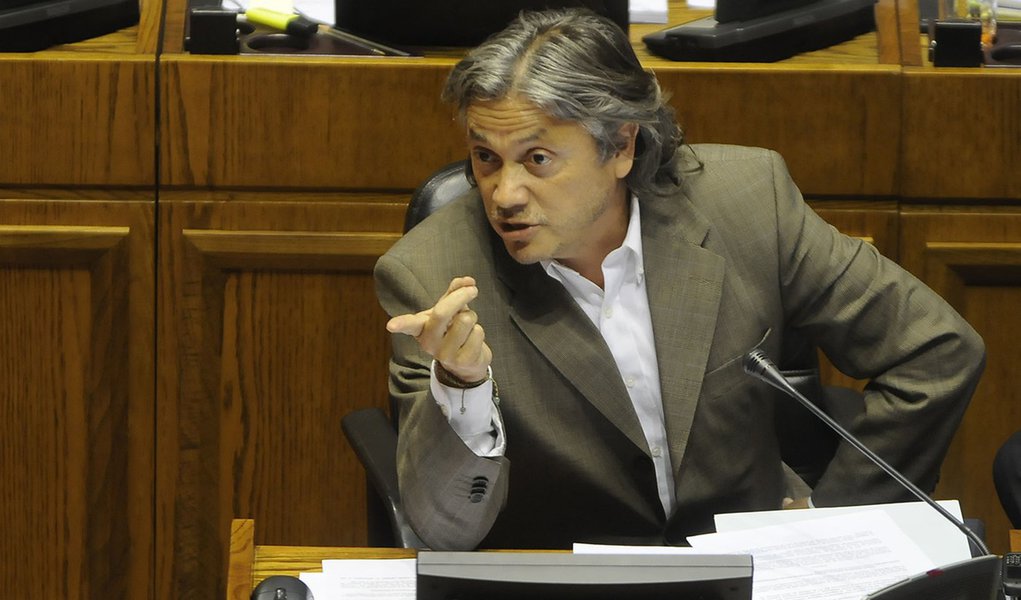 Contra fake news nas eleições, senador chileno cria Lei Bolsonaro (Foto: Pablo Ovalle) Contra fake news nas eleições, senador chileno cria Lei Bolsonaro