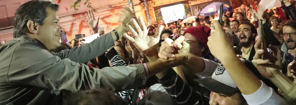 CUT/Vox Populi: com apenas 5 pontos de diferença, virada está no horizonte (Foto: Ricardo Stuckert) CUT/Vox Populi: com apenas 5 pontos de diferença, virada está no horizonte