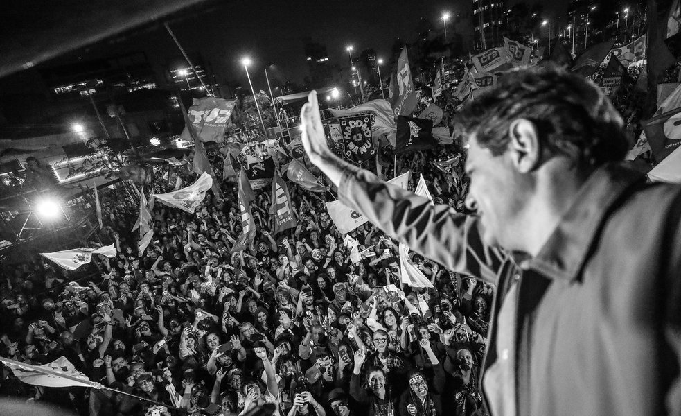 Haddad a Bolsonaro: 'você vai tomar uma surra do povo brasileiro' Haddad a Bolsonaro: 'você vai tomar uma surra do povo brasileiro'