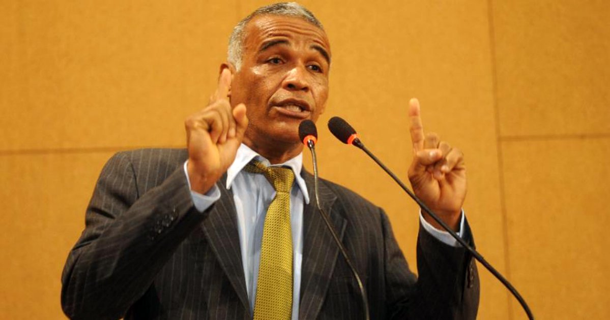 Pastor abandona Bolsonaro e pede perdão por espalhar mentiras Pastor abandona Bolsonaro e pede perdão por espalhar mentiras