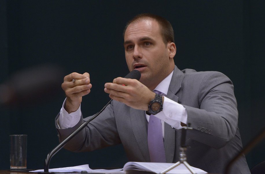 PSOL entra com representação na PGR contra Eduardo Bolsonaro PSOL entra com representação na PGR contra Eduardo Bolsonaro