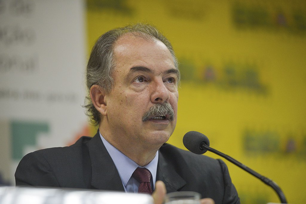 Mercadante sobre invasões em universidades: estado de exceção (Foto: JoséCruz/Agência Brasil) Mercadante sobre invasões em universidades: estado de exceção