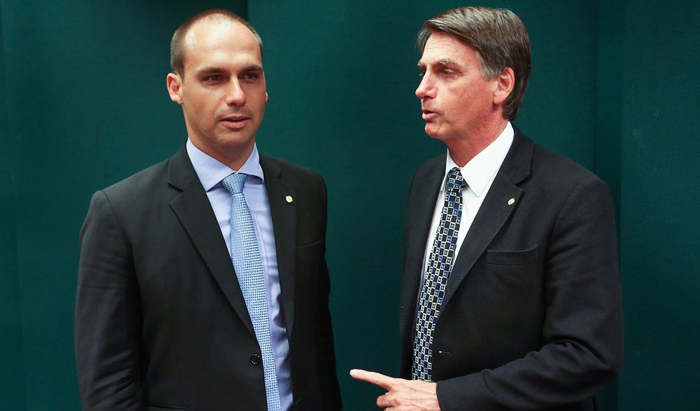 Após ameaça ao STF, filho de Bolsonaro pede desculpas (Foto: Fabio Rodrigues Pozzebom/ Agencia Brasil) Após ameaça ao STF, filho de Bolsonaro pede desculpas