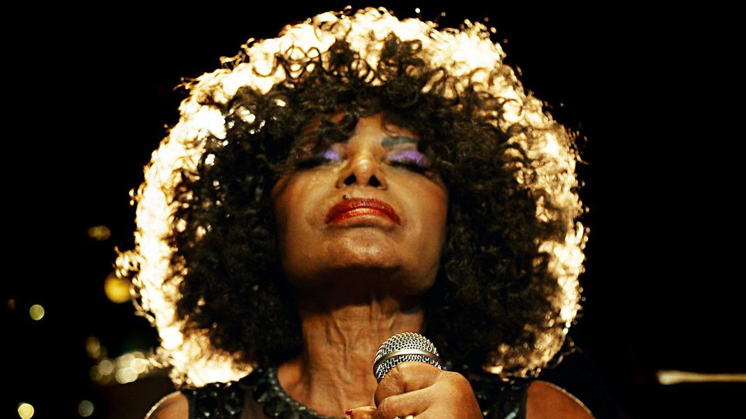 Artistas votam e pedem democracia (Foto: Divulgação) Artistas votam e pedem democracia