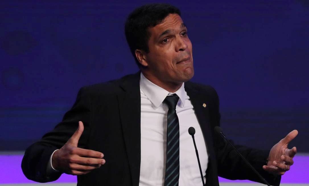 Daciolo diz que não apoiará Bolsonaro nem Haddad (Foto: PAULO WHITAKER / REUTERS) Daciolo diz que não apoiará Bolsonaro nem Haddad