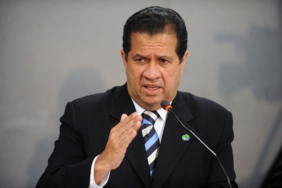 PDT deve anunciar 'apoio crítico' a Haddad, diz Lupi (Foto: WILSON DIAS-ABR) PDT deve anunciar 'apoio crítico' a Haddad, diz Lupi