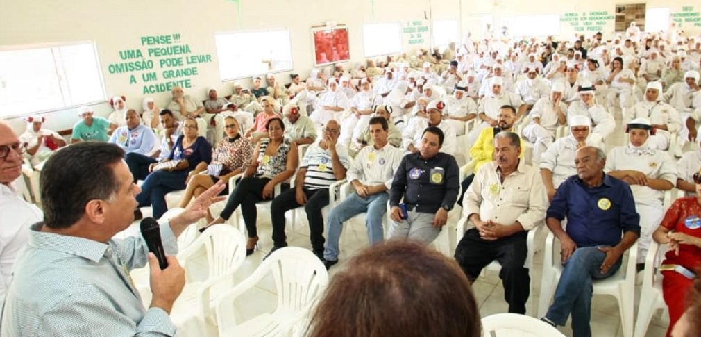 Marconi reafirma de defender geração de empregos Marconi reafirma de defender geração de empregos