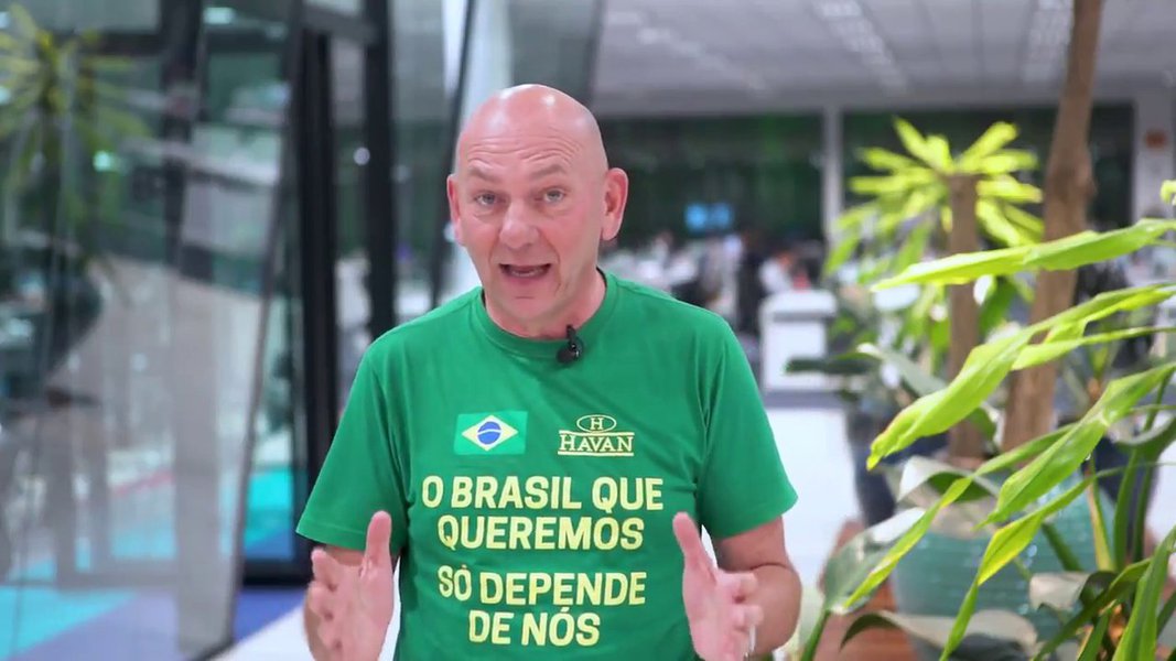 MP do Trabalho processa Havan por coagir funcionários a votar em Bolsonaro MP do Trabalho processa Havan por coagir funcionários a votar em Bolsonaro