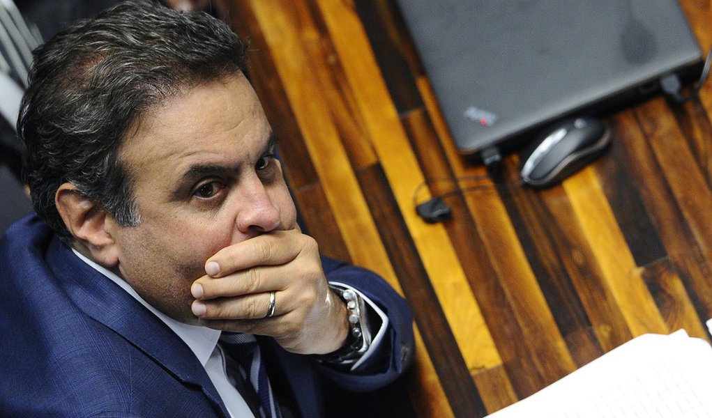Blindado pela Justiça, Aécio surfa na delação de Palocci (Foto: Marcos Oliveira/Agência Senado) Blindado pela Justiça, Aécio surfa na delação de Palocci