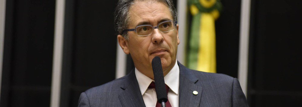 Zarattini: Bolsonaro quer tirar mais direitos do povo (Foto: LAYCER TOMAZ - Câmara) Zarattini: Bolsonaro quer tirar mais direitos do povo