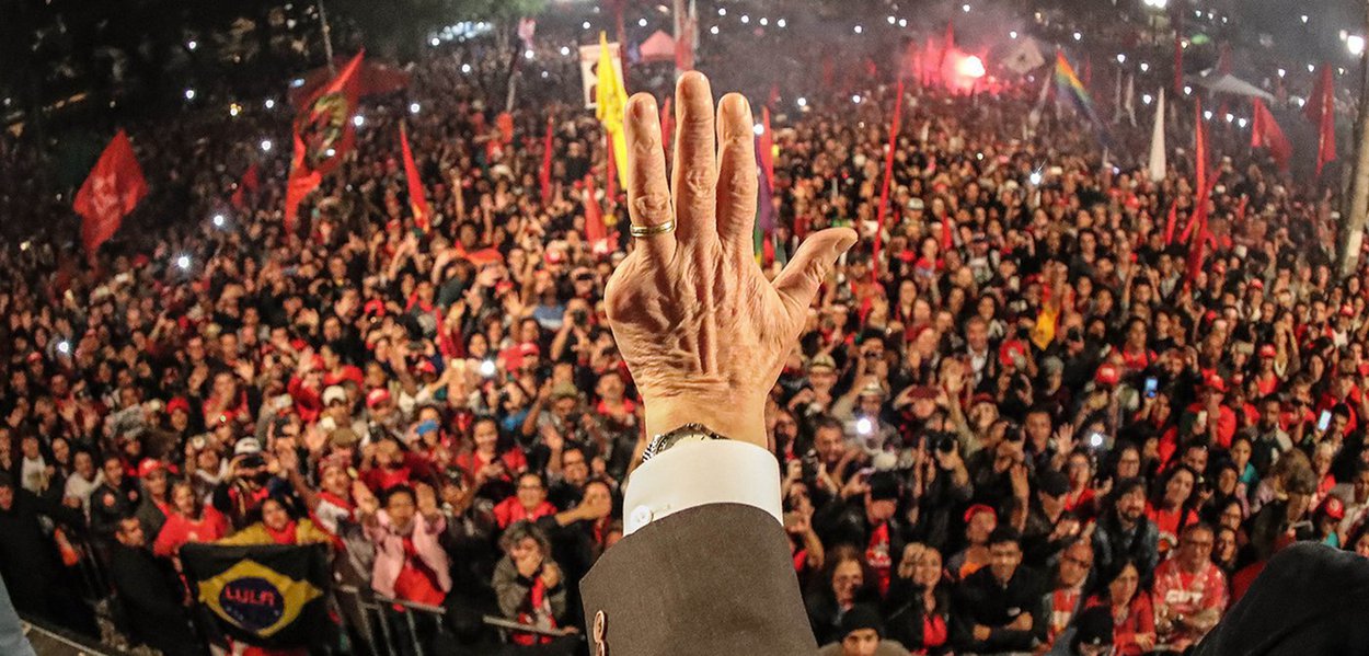 Lula questiona seus algozes: por que vocês têm medo que eu fale? (Foto: Ricardo Stuckert) Lula questiona seus algozes: por que vocês têm medo que eu fale?