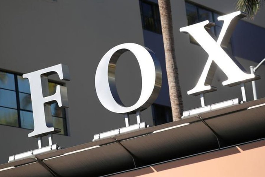 Fox de Rupert Murdoch vai vender participação da Sky na Comcast Fox de Rupert Murdoch vai vender participação da Sky na Comcast