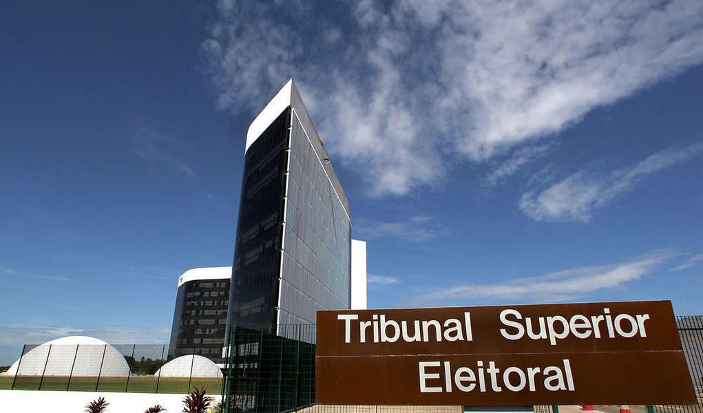 Aplicativo disponibilizado pelo TSE recebe denúncias eleitorais em Alagoas Aplicativo disponibilizado pelo TSE recebe denúncias eleitorais em Alagoas