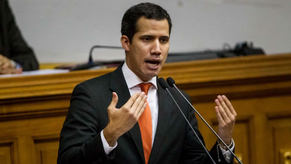 Líder opositor tenta golpe e se declara presidente interino da Venezuela Líder opositor tenta golpe e se declara presidente interino da Venezuela