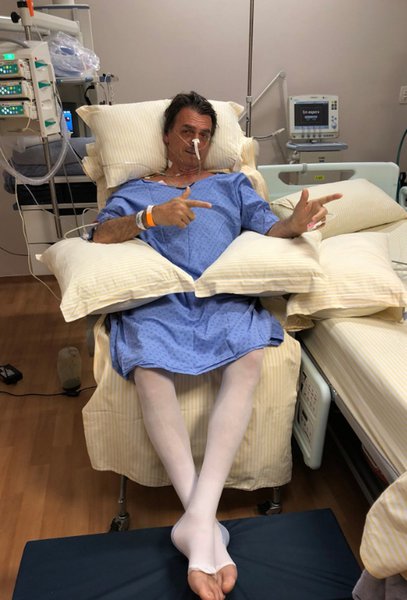 Bolsonaro tem progressão dos movimentos intestinais, diz boletim (Foto: Reprodução / Twitter) Bolsonaro tem progressão dos movimentos intestinais, diz boletim