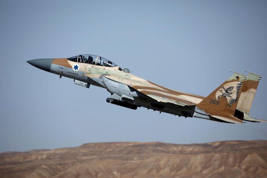Oficial israelense confirma ataque aéreo contra diversos alvos iranianos na Síria (Foto: Amir Cohen) Oficial israelense confirma ataque aéreo contra diversos alvos iranianos na Síria