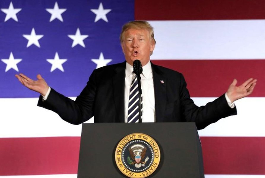 Trump admite que EUA não podem mais ser a polícia do mundo Trump admite que EUA não podem mais ser a polícia do mundo