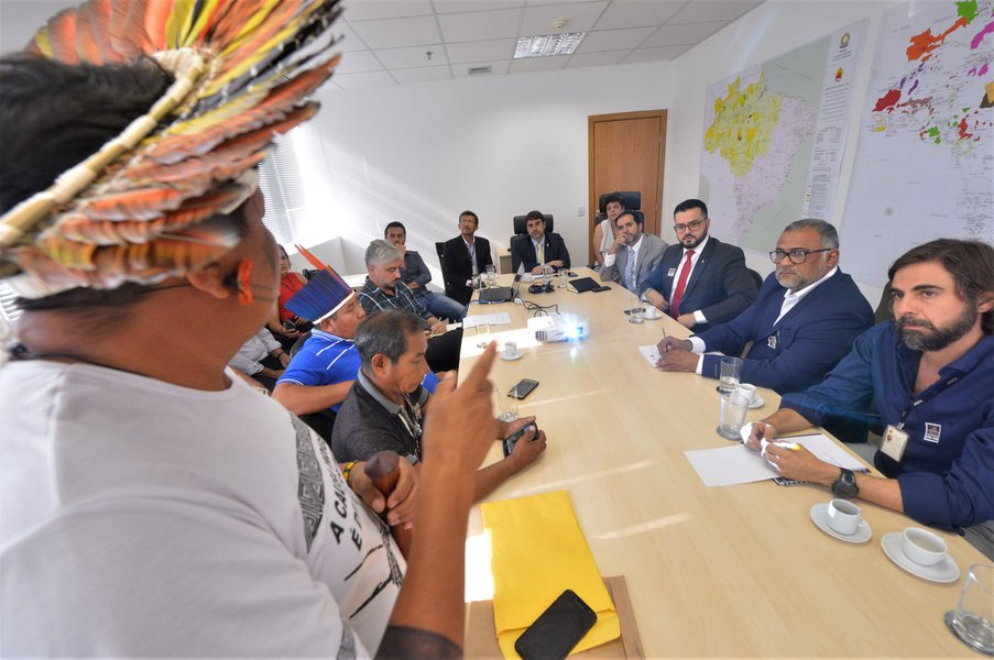 Base de proteção a índios isolados é atacada e Funai pede reforços Base de proteção a índios isolados é atacada e Funai pede reforços