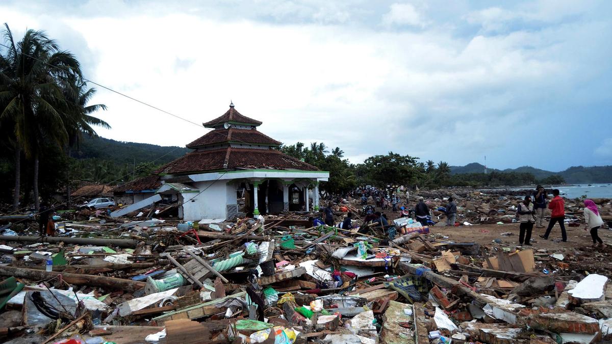 Tsunami mata pelo menos 373 pessoas na Indonésia (Foto: Reuters) Tsunami mata pelo menos 373 pessoas na Indonésia