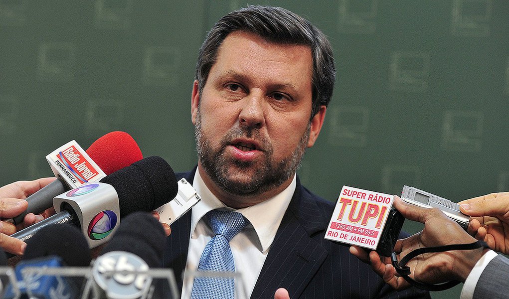 PSDB, de Aécio, o blindado, vai ao STF contra Lula Livre (Foto: LUIS MACEDO) PSDB, de Aécio, o blindado, vai ao STF contra Lula Livre