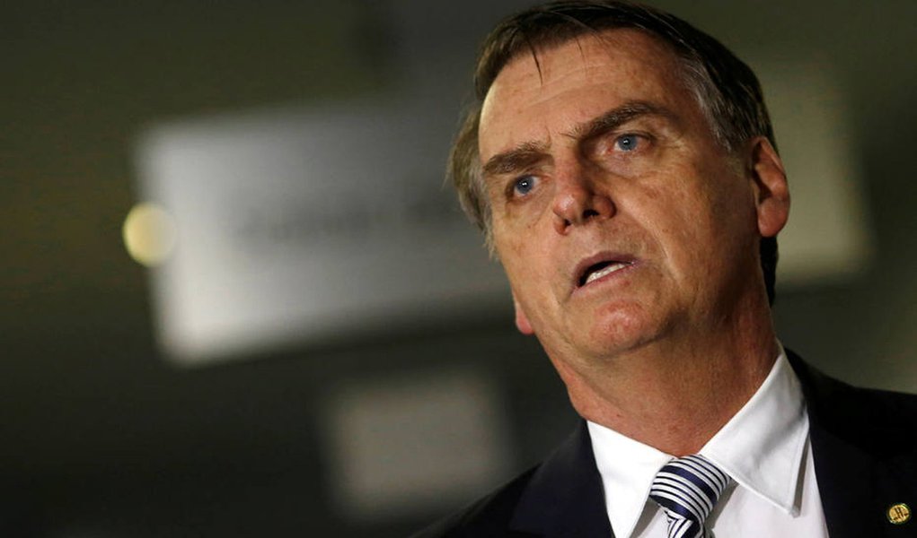 Temendo ameaças, Bolsonaro pode não usar carro aberto em posse (Foto: REUTERS/Adriano Machado/File Photo) Temendo ameaças, Bolsonaro pode não usar carro aberto em posse