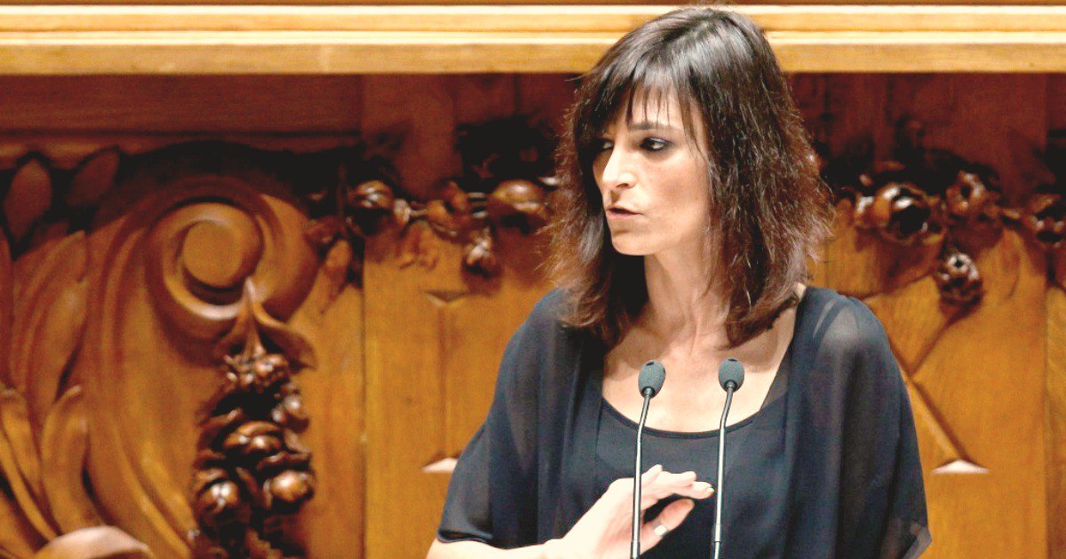 Em Portugal, pautas da esquerda têm amplo apoio da população Em Portugal, pautas da esquerda têm amplo apoio da população