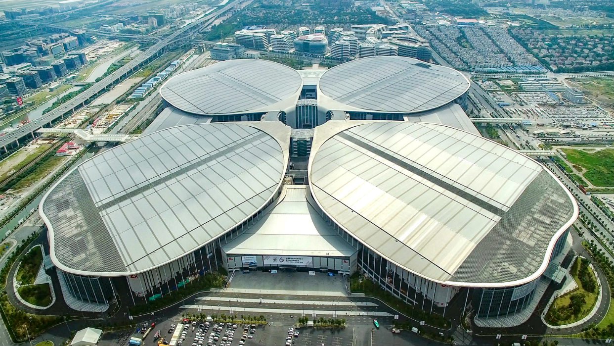 Empresários brasileiros se preparam para 2ª feira de importações na China Empresários brasileiros se preparam para 2ª feira de importações na China