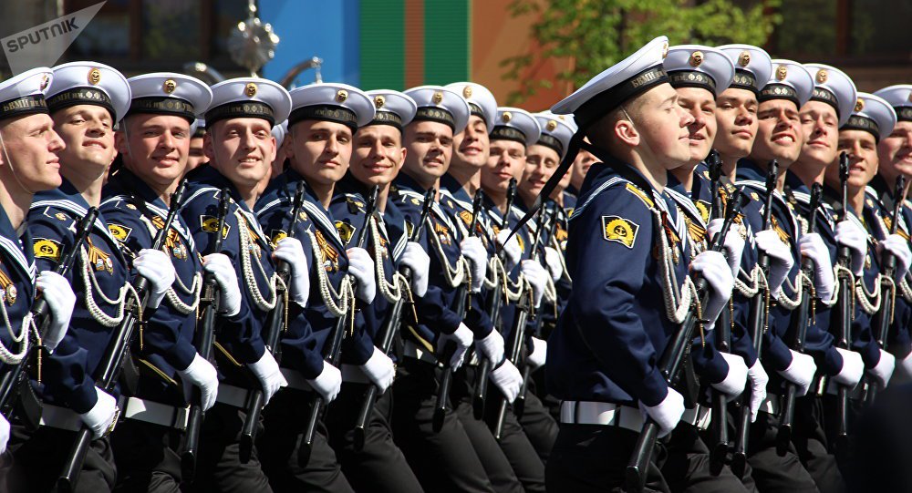 EUA pretendem privar Rússia de um exército forte, afirma ex-embaixador americano EUA pretendem privar Rússia de um exército forte, afirma ex-embaixador americano
