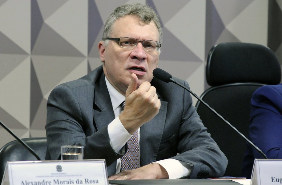 Lula é vítima de “ativismo judicial”, diz Eugênio Aragão (Foto: Luis Macedo/Ag. Câmara) Lula é vítima de “ativismo judicial”, diz Eugênio Aragão