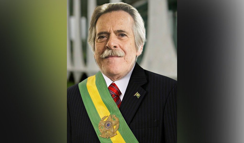 Zé de Abreu: vou aos EUA desfazer essa péssima imagem do Brasil deixada pelo Capitão Zé de Abreu: vou aos EUA desfazer essa péssima imagem do Brasil deixada pelo Capitão