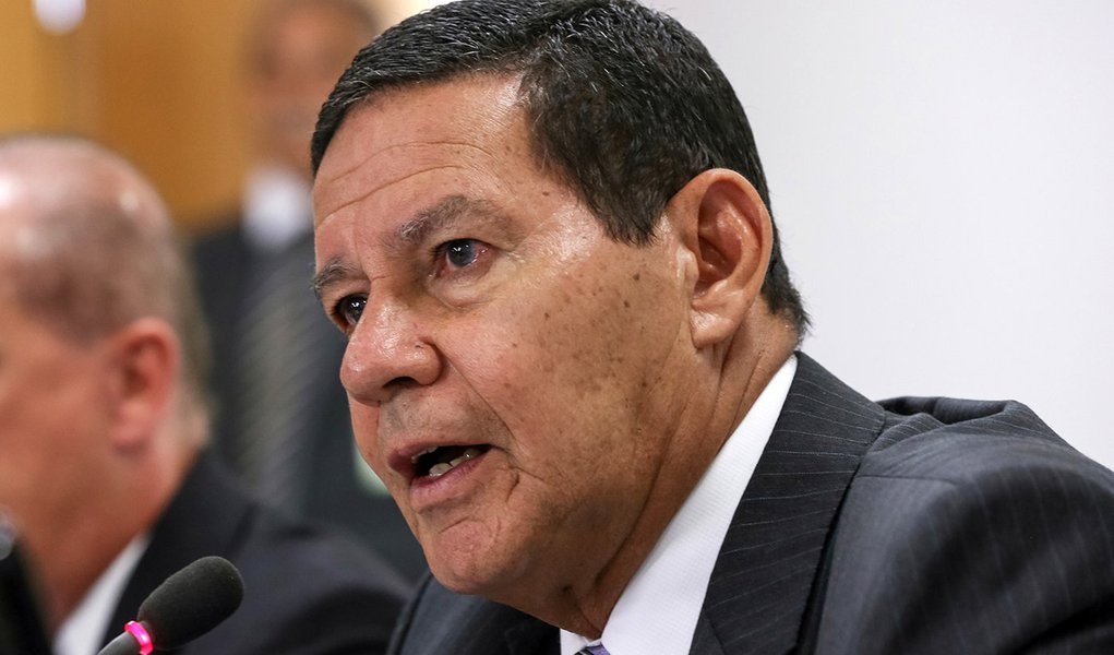 Mourão: Previdência atual é pirâmide financeira (Foto: Marcos Corrêa/PR) Mourão: Previdência atual é pirâmide financeira