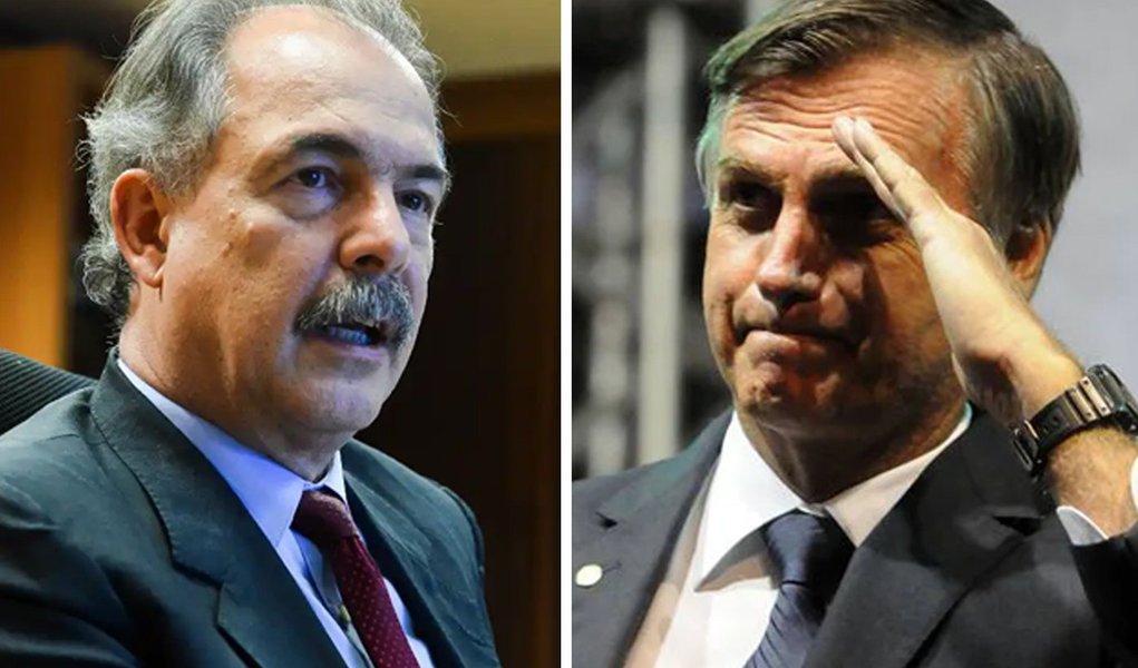 Mercadante alerta: Bolsonaro quer acabar com a Lei das Cotas Mercadante alerta: Bolsonaro quer acabar com a Lei das Cotas
