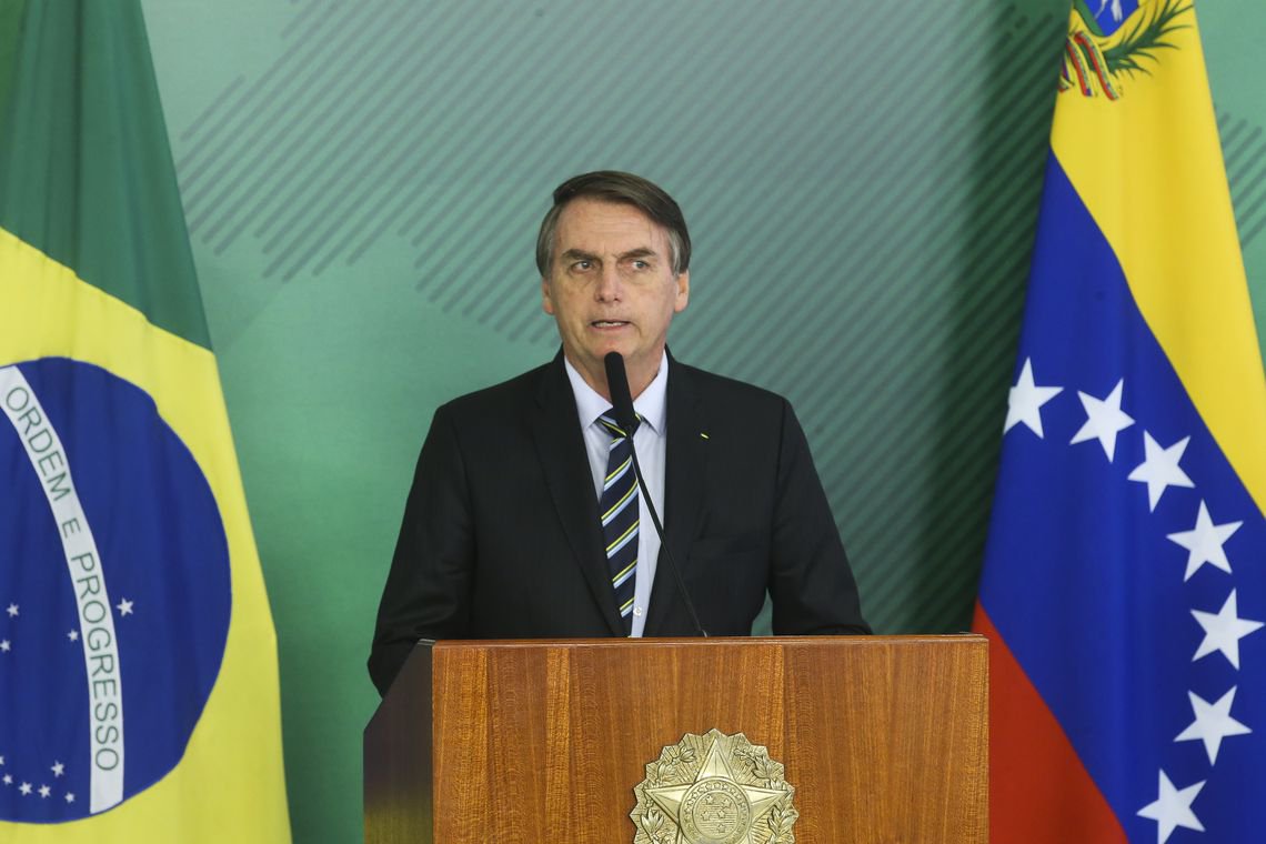 Dois meses de Bolsonaro: delírios, fracassos e a volta do “dá ou desce” Dois meses de Bolsonaro: delírios, fracassos e a volta do “dá ou desce”