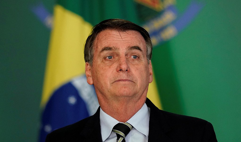 Só bolsonaristas apoiam Bolsonaro; filhos estão interferindo, diz pesquisa (Foto: REUTERS/Ueslei Marcelino) www.brasil247.com - Só bolsonaristas apoiam Bolsonaro; filhos estão interferindo, diz pesquisa