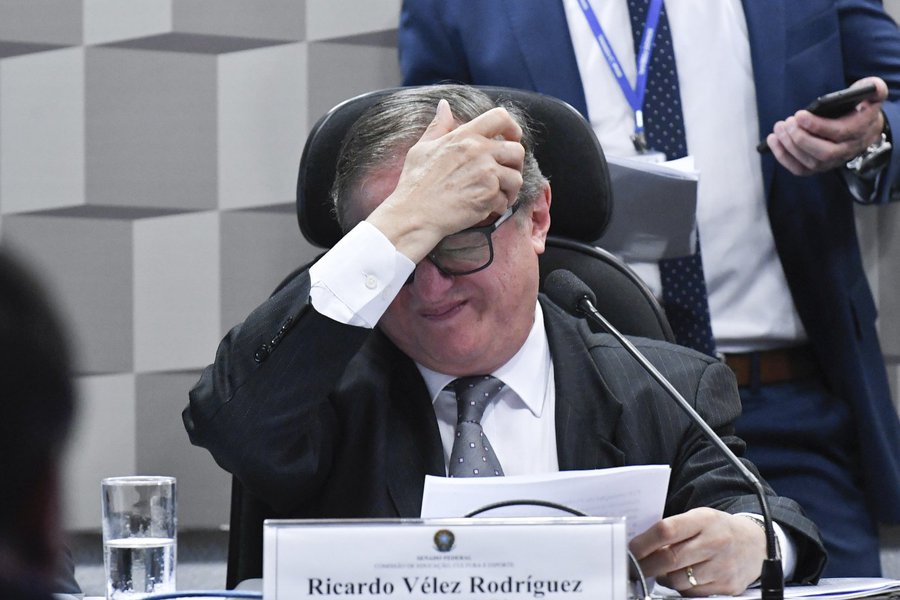 Os Estados ante os devaneios de Vélez (Foto: Geraldo Magela/Agência Senado) Os Estados ante os devaneios de Vélez