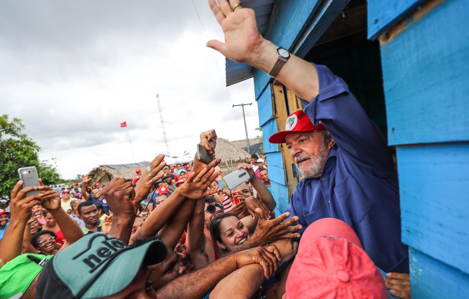 Todo mundo tem sua cachacinha (Foto: Ricardo Stuckert) Todo mundo tem sua cachacinha