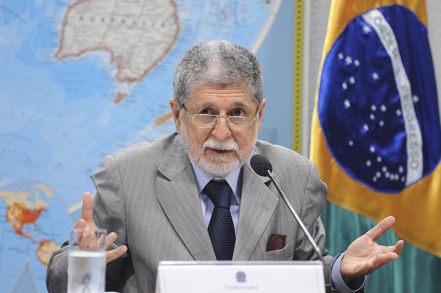 Ernesto Araújo quase levou o Brasil à guerra, diz Celso Amorim (Foto: Wilson Dias/Agencia Brasil) Ernesto Araújo quase levou o Brasil à guerra, diz Celso Amorim