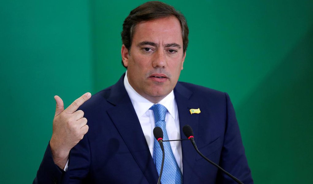 Presidente da Caixa faz manobra contábil para desvalorizar banco (Foto: REUTERS/Adriano Machado) Presidente da Caixa faz manobra contábil para desvalorizar banco