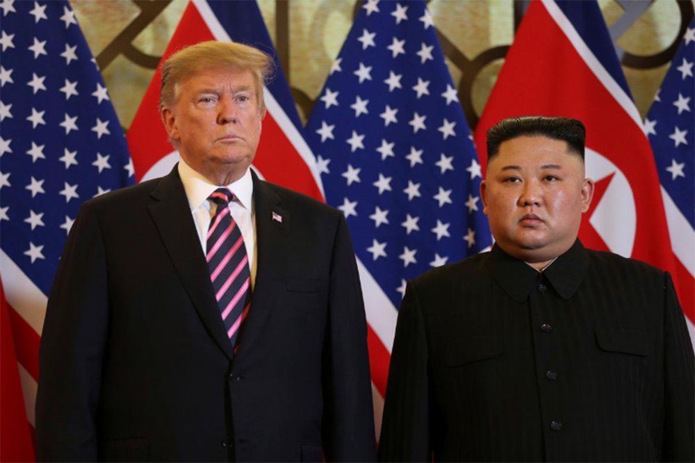 Trump e Kim iniciam cúpula; há expectativa sobre desnuclearização (Foto: REUTERS/Leah Millis) Trump e Kim iniciam cúpula; há expectativa sobre desnuclearização