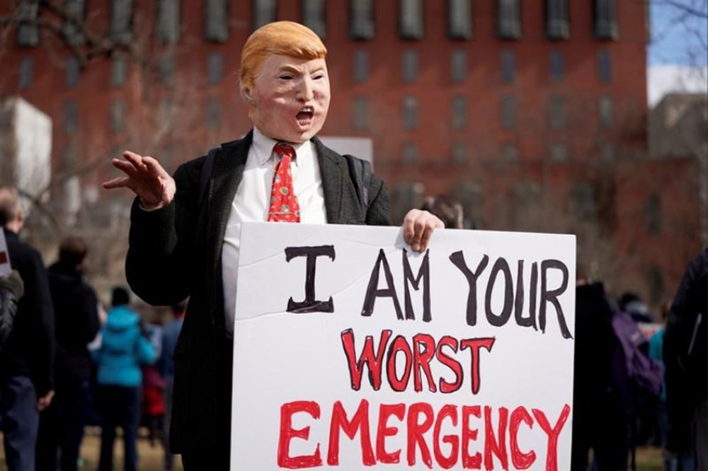 Trump é alvo de protestos no 'Dia do Presidente' nos EUA (Foto: Reuters) Trump é alvo de protestos no 'Dia do Presidente' nos EUA