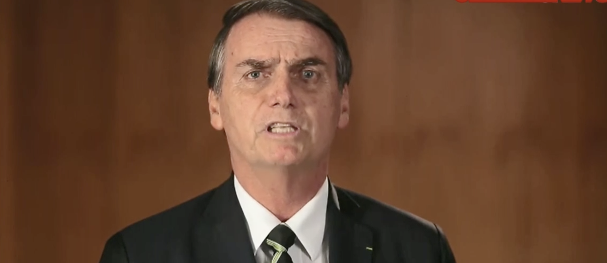 Antes da demissão, Bolsonaro fez vídeo elogiando Bebianno Antes da demissão, Bolsonaro fez vídeo elogiando Bebianno