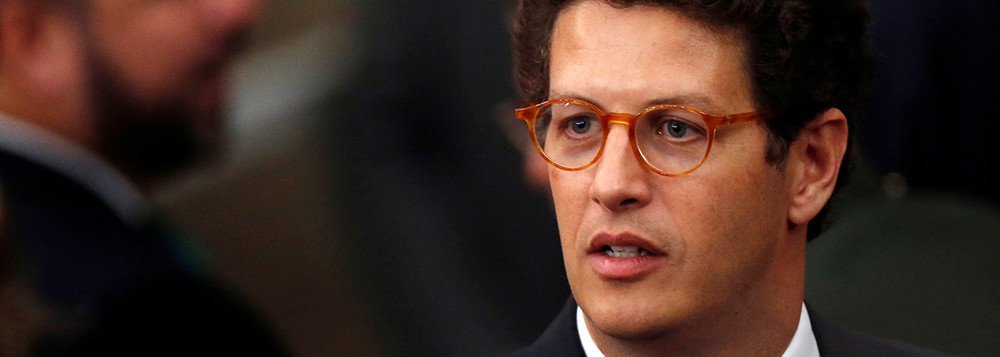 Manifesto pela saída de Ricardo Salles já tem mais de 285 mil assinaturas (Foto: Adriano Machado - Reuters) Manifesto pela saída de Ricardo Salles já tem mais de 285 mil assinaturas