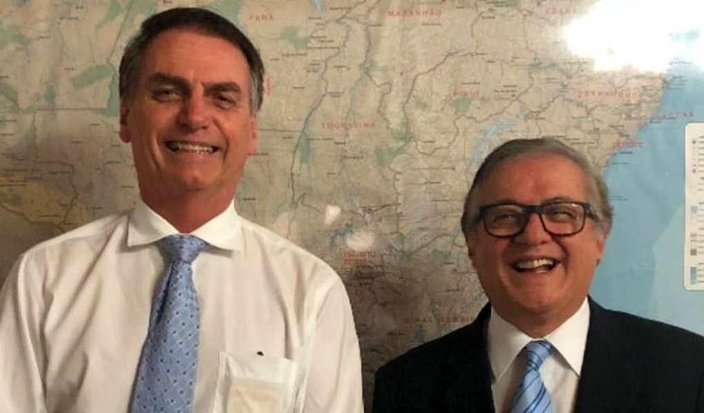 Bolsonaro anuncia “lava jato” para destruir a Educação Bolsonaro anuncia “lava jato” para destruir a Educação