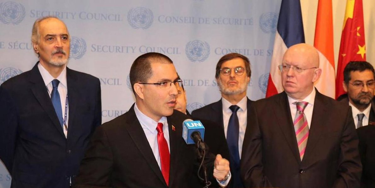 Venezuela cria na ONU grupo de países para combater a ingerência externa Venezuela cria na ONU grupo de países para combater a ingerência externa
