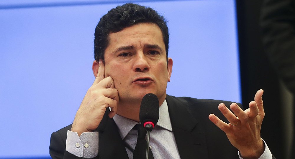 Pacote de Moro é 'tímido' com corrupção e 'perigoso' na letalidade policial Pacote de Moro é 'tímido' com corrupção e 'perigoso' na letalidade policial