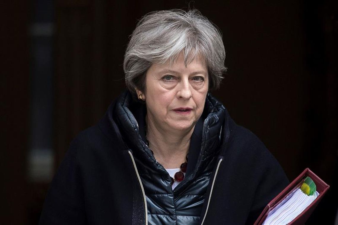 Theresa May quer cooperação com União Europeia para garantir Brexit Theresa May quer cooperação com União Europeia para garantir Brexit