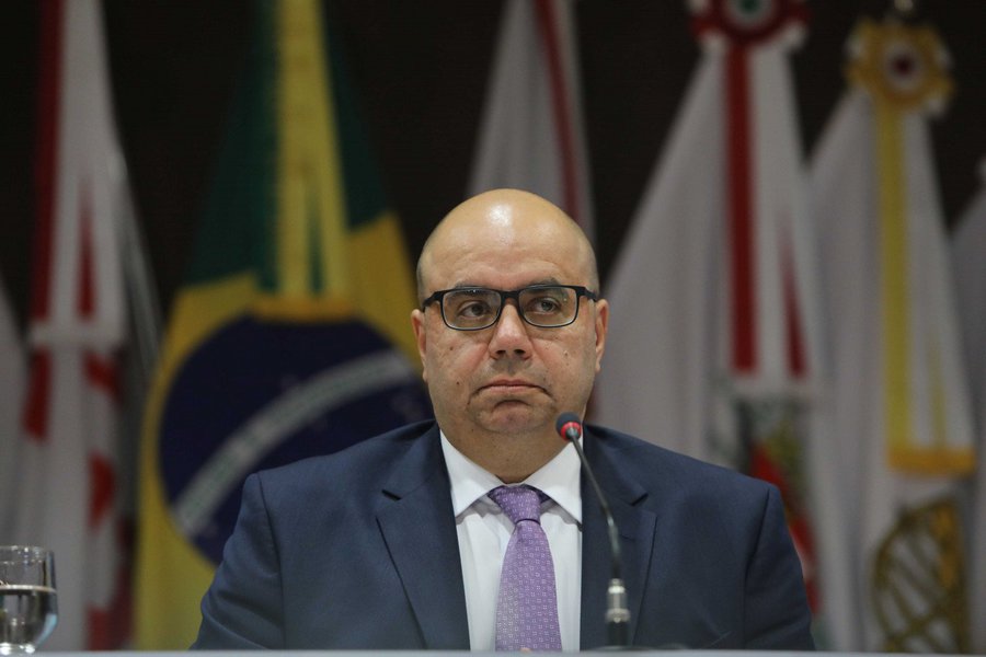 Juízes federais criticam legítima defesa do projeto de Moro e pedem revisão Juízes federais criticam legítima defesa do projeto de Moro e pedem revisão