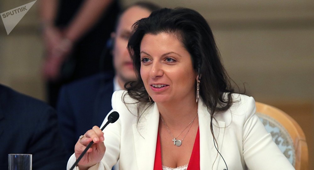 Russos reagem a decisão do Canadá de barrar agências noticiosas em reunião Russos reagem a decisão do Canadá de barrar agências noticiosas em reunião