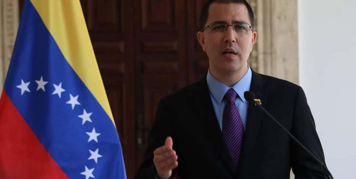 Chanceler venezuelano rechaça posição golpista de governos europeus Chanceler venezuelano rechaça posição golpista de governos europeus