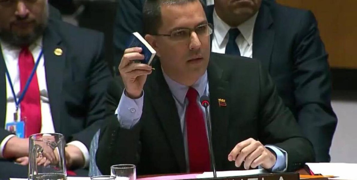 Na ONU, chanceler venezuelano diz que EUA estão na vanguarda do golpe de Estado Na ONU, chanceler venezuelano diz que EUA estão na vanguarda do golpe de Estado